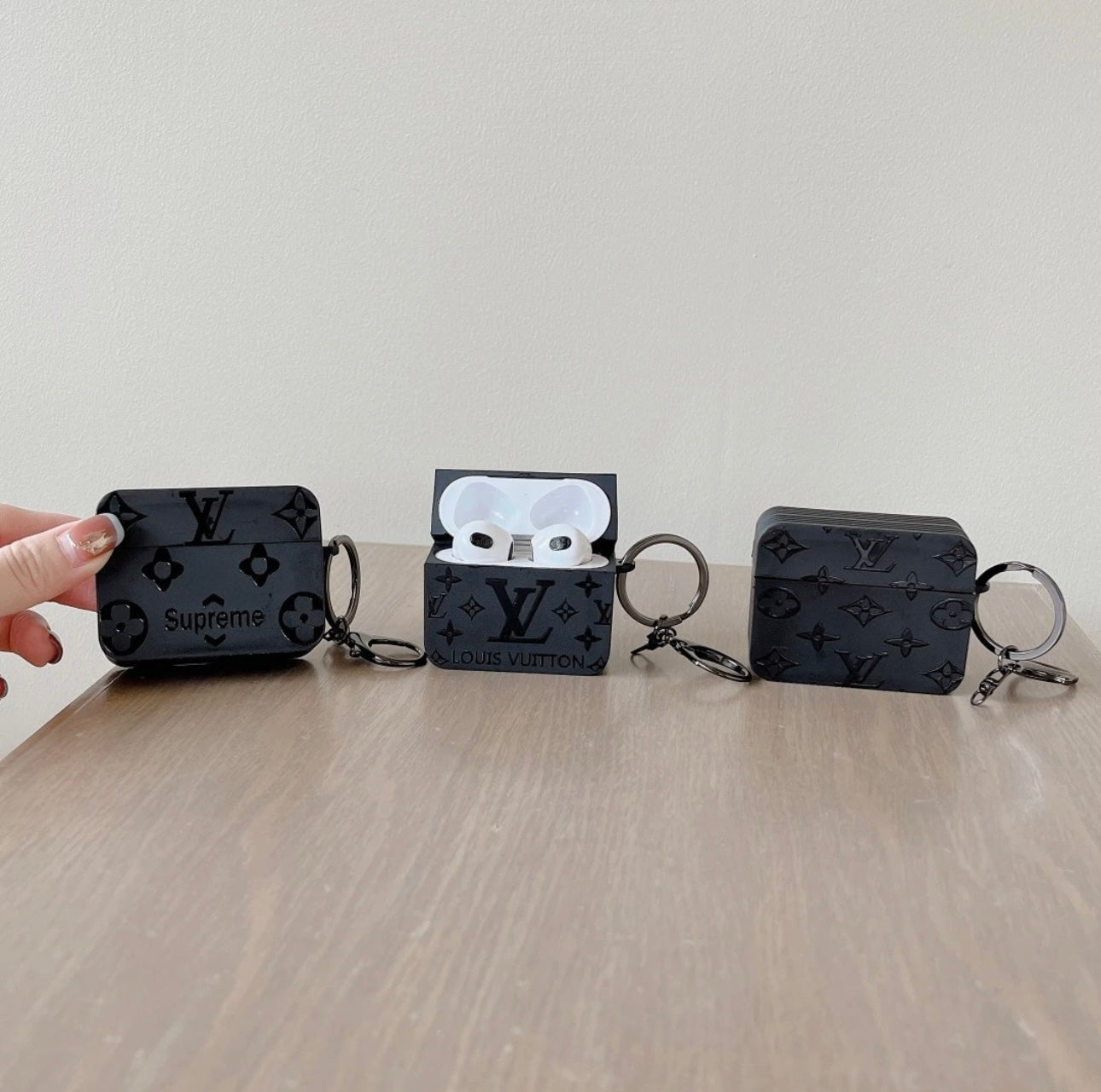 BLK-L Airpods Case