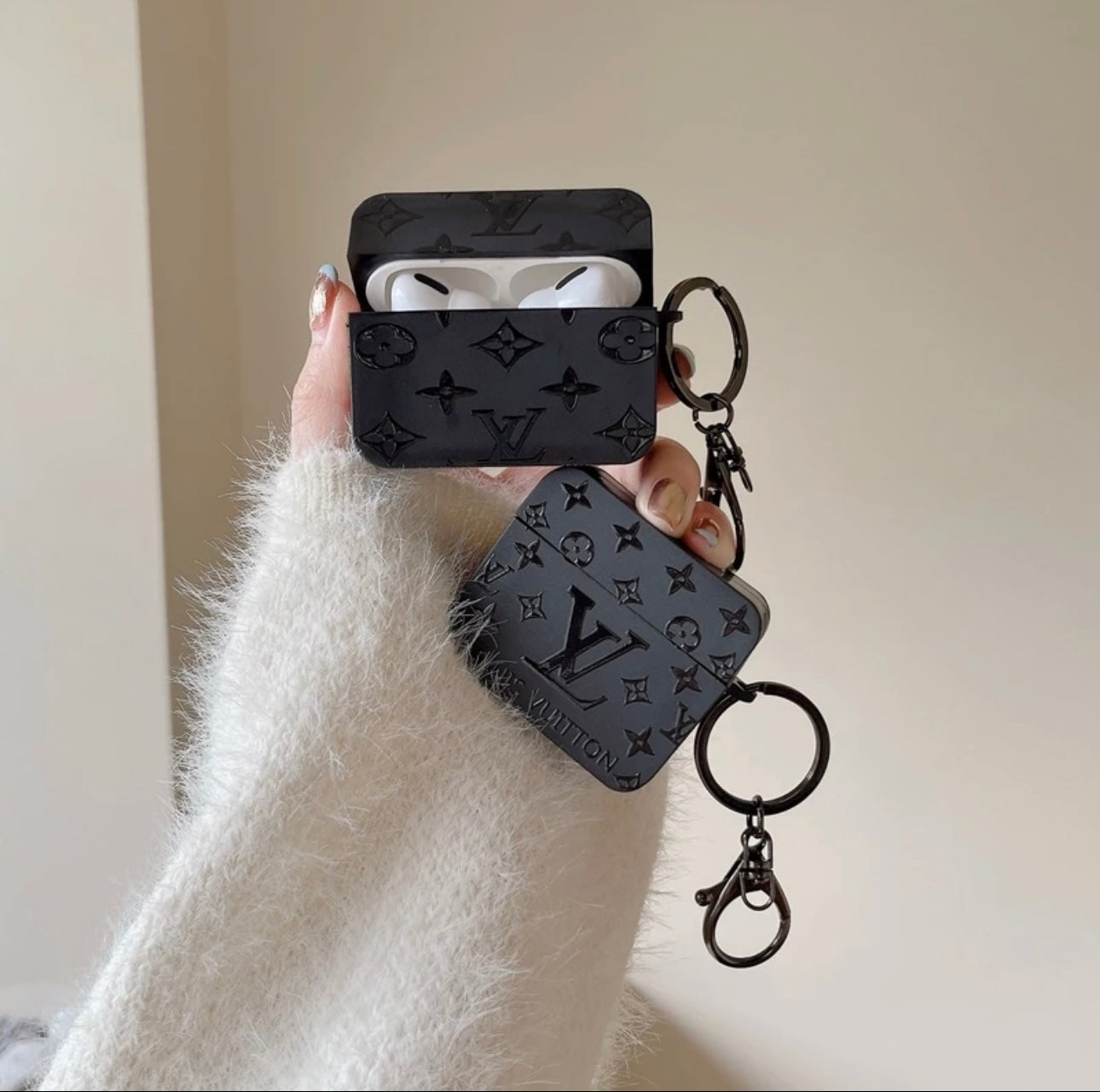 BLK-L Airpods Case